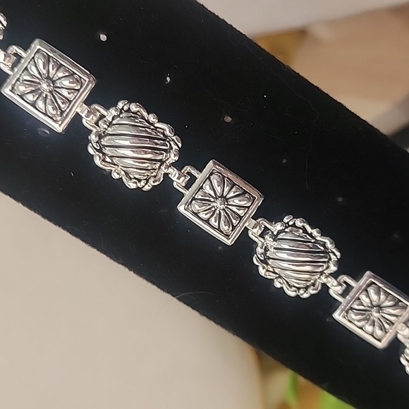 Silver Boho Design Link Bracelet Toggle Clasp - Picture 5 of 9